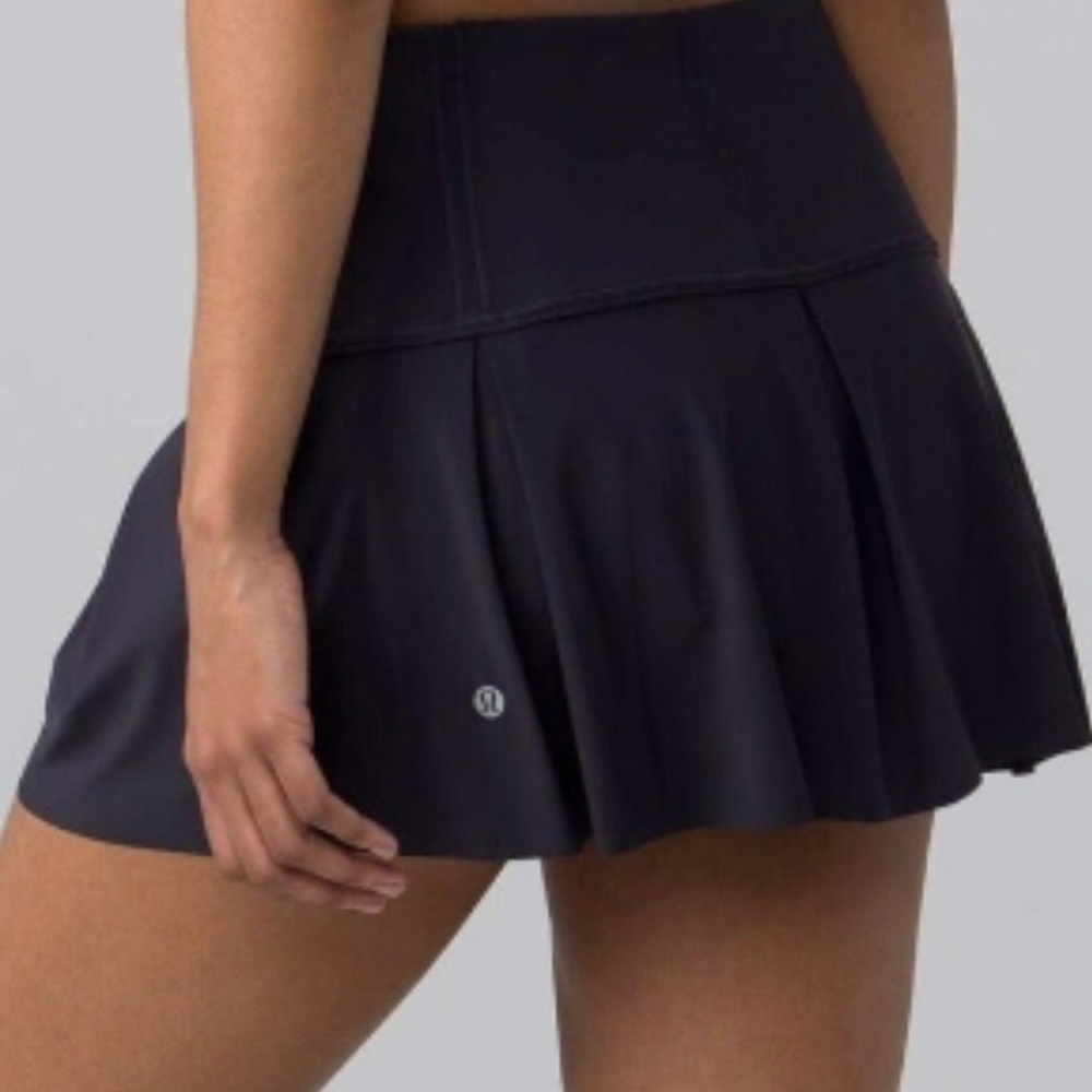 Lululemon Lost in Pace pleated tennis skirt size 8